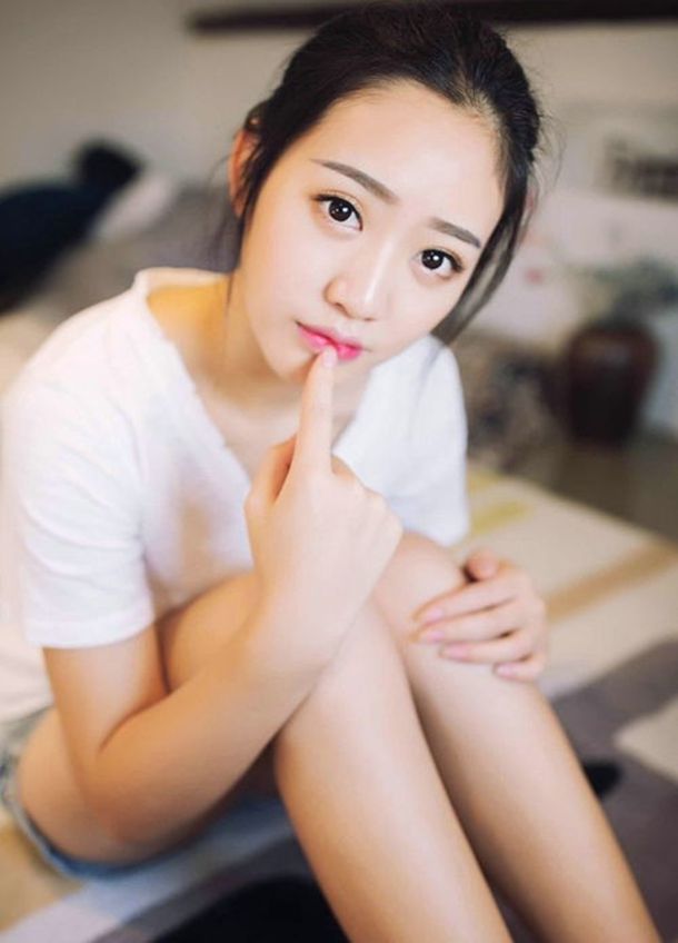 國外一女子性愛成隱僻 瘋狂約人以滿足自己的欲望 國外一女子性愛成隱僻 瘋狂約人以滿足自己的欲望